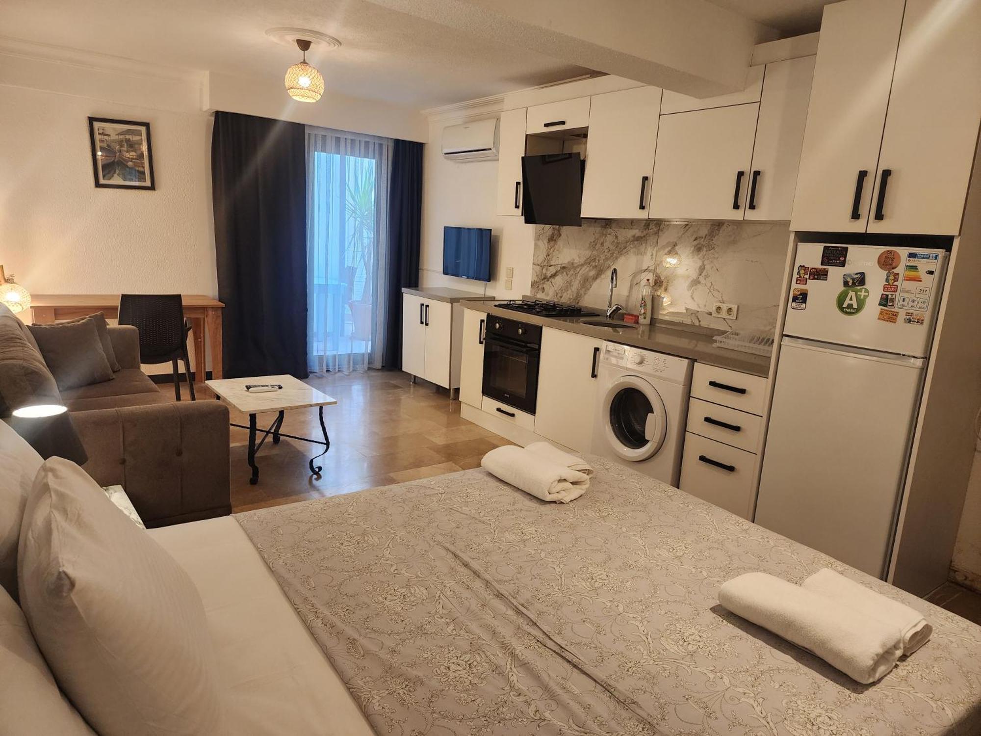Ilya Apart 2 Bodrum Buitenkant foto